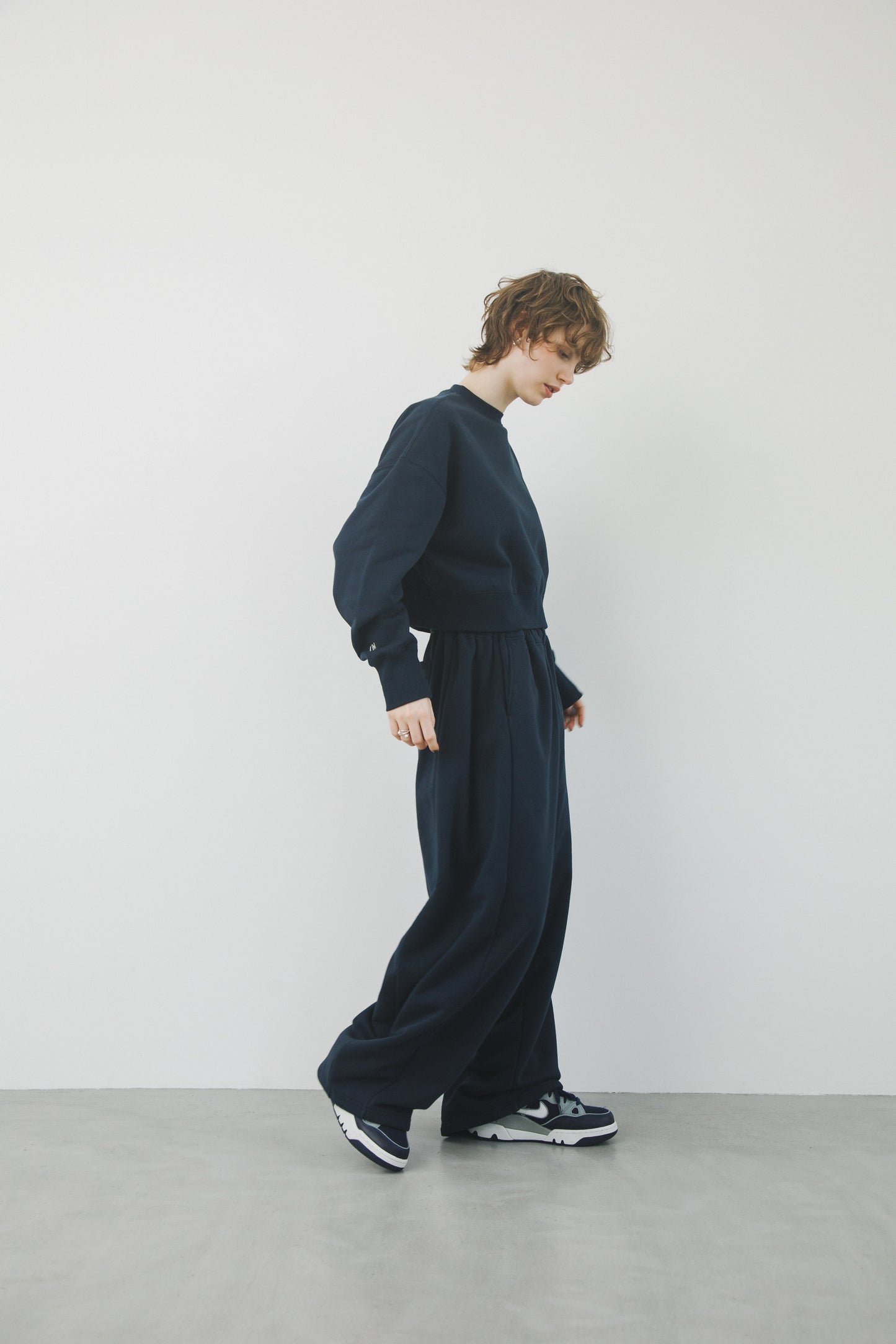 I'M IN ロゴスウェットトップス_Navy