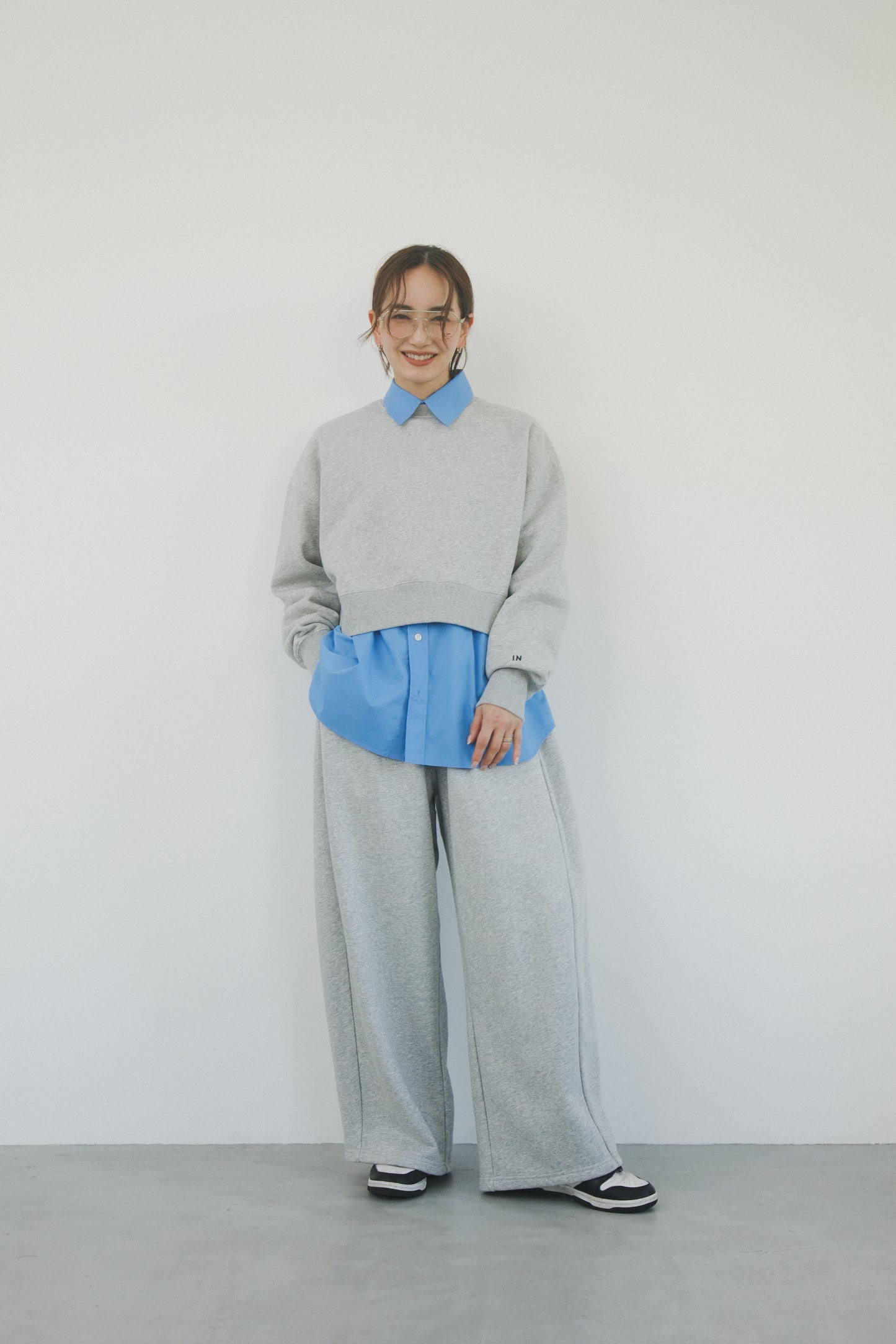 I'M IN ロゴスウェットトップス_Gray