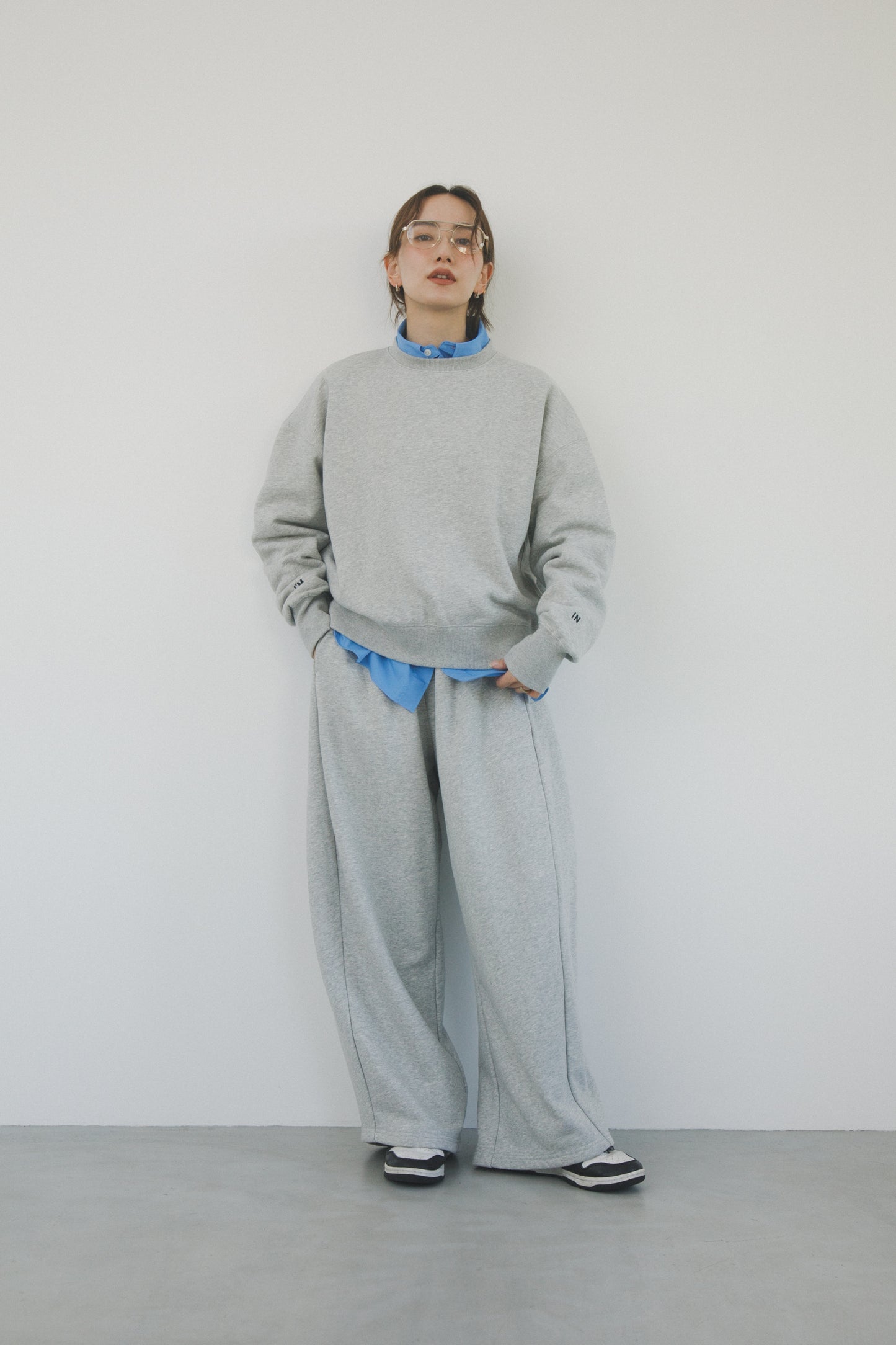 I'M IN ロゴスウェットトップス_Gray