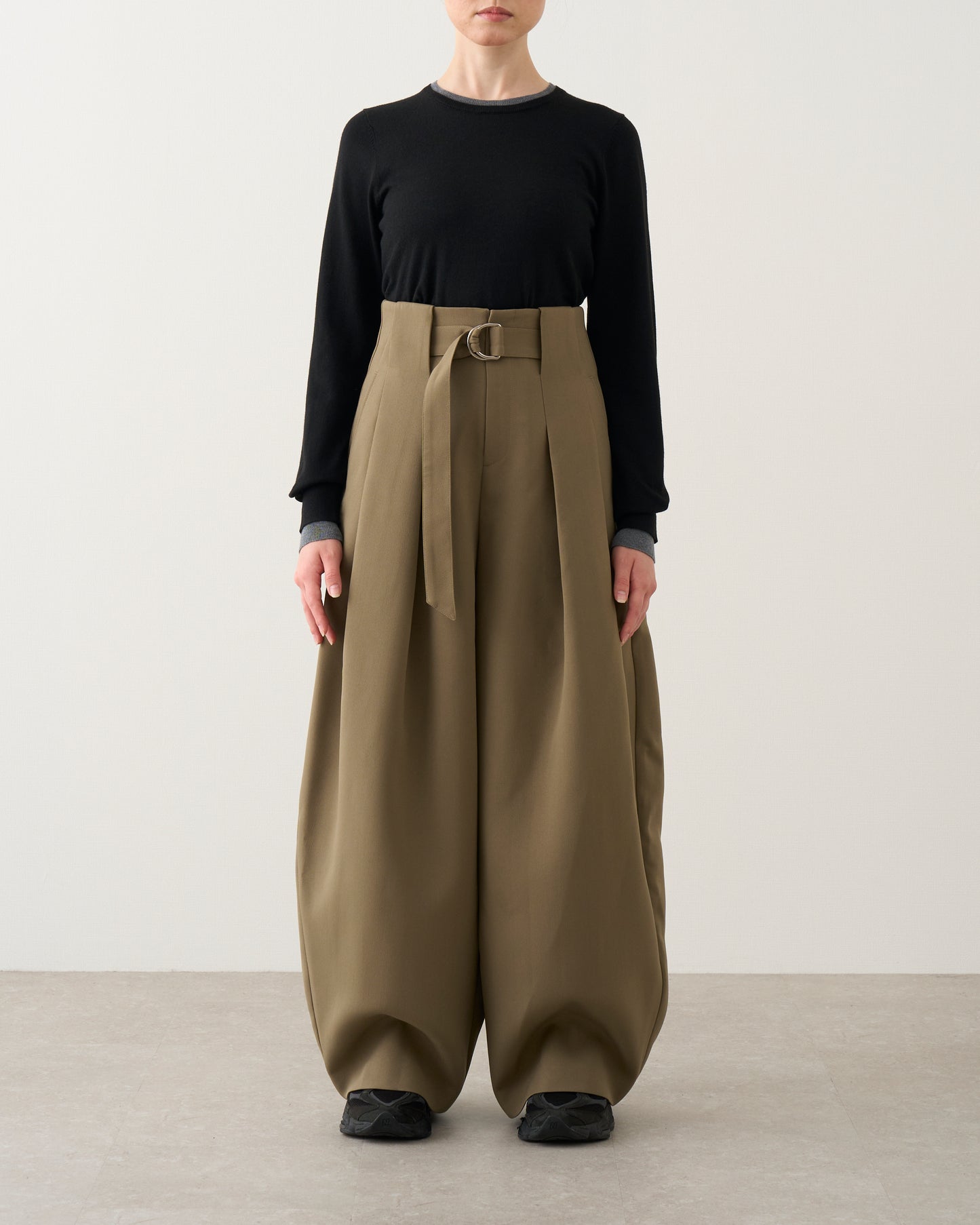 タックベルトパンツ_Khaki